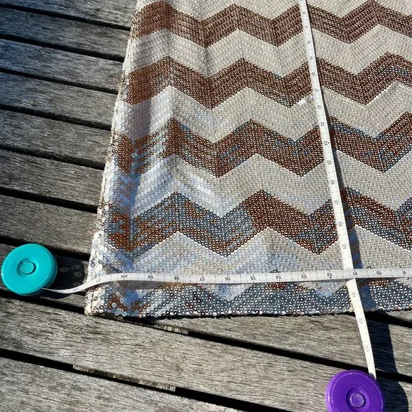 White House Black Market Sequin Dress Gold and Silver Chevron Zig Women’s Medium - Picture 9 of 13